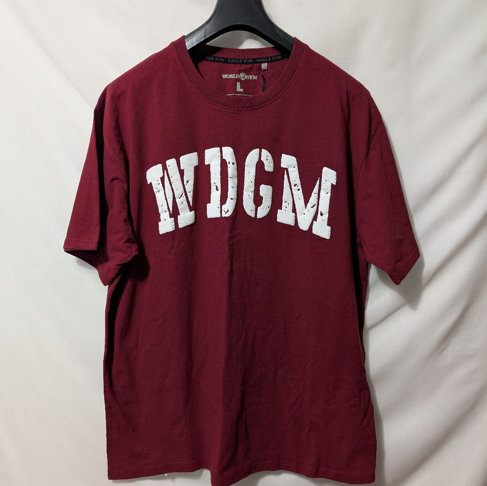 World Gym Men's T-Shirt. Size L. NWT